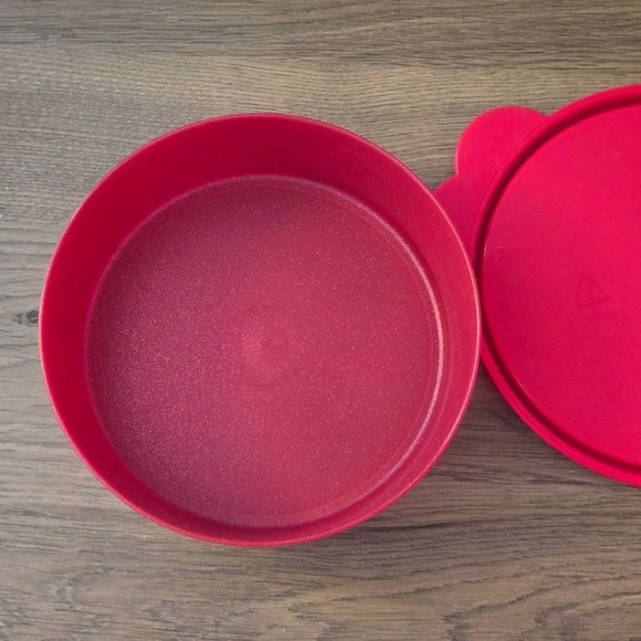 Tupperware Red Glitter Round Food Storage Containers Set of 3 700ml 440ml - Picture 7 of 9